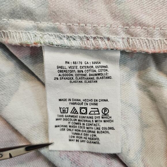 Maeve by Anthropologie Denim Skirt Rose Floral Pockets Button Fly Stretch Size 0 - Picture 7 of 7